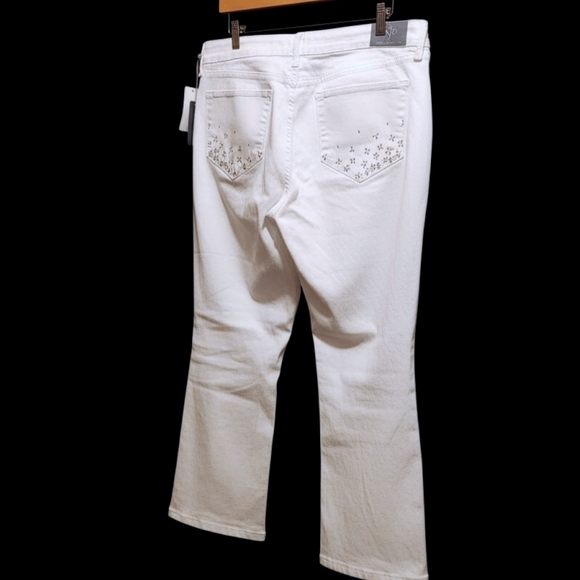 NYDJ Rhinestone Pockets Straight Leg - Picture 7 of 13